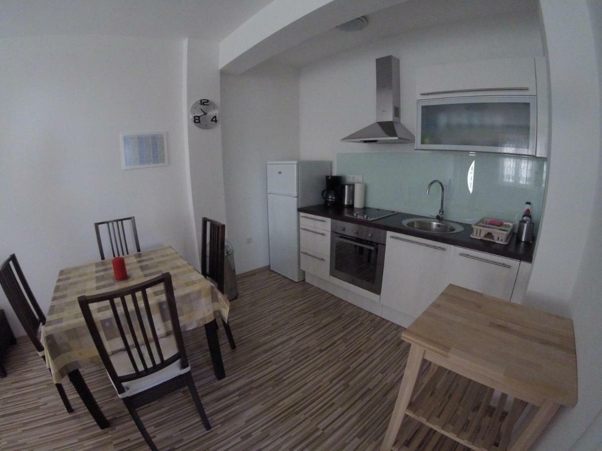 Apartments Babic Sukošan エクステリア 写真